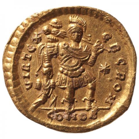 Der Kaiser in Rüstung mit Tropaeum (Siegeszeichen) über der Schulter, einen Feind an den Haaren schleifend